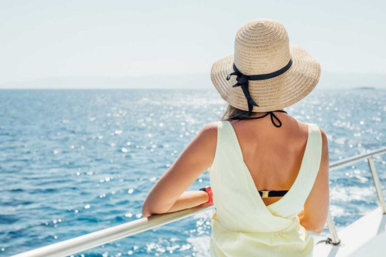 Passeio de Barco RJ: Uma Experiência Autêntica Para Explorar o Litoral Carioca com a Rio Island